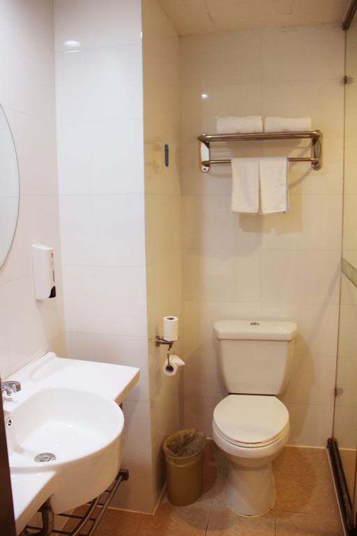 Hanting Daning Lingshi Park Hotel 2*